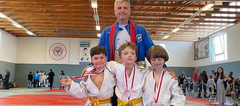 Sechsmal Gold in Strausberg
